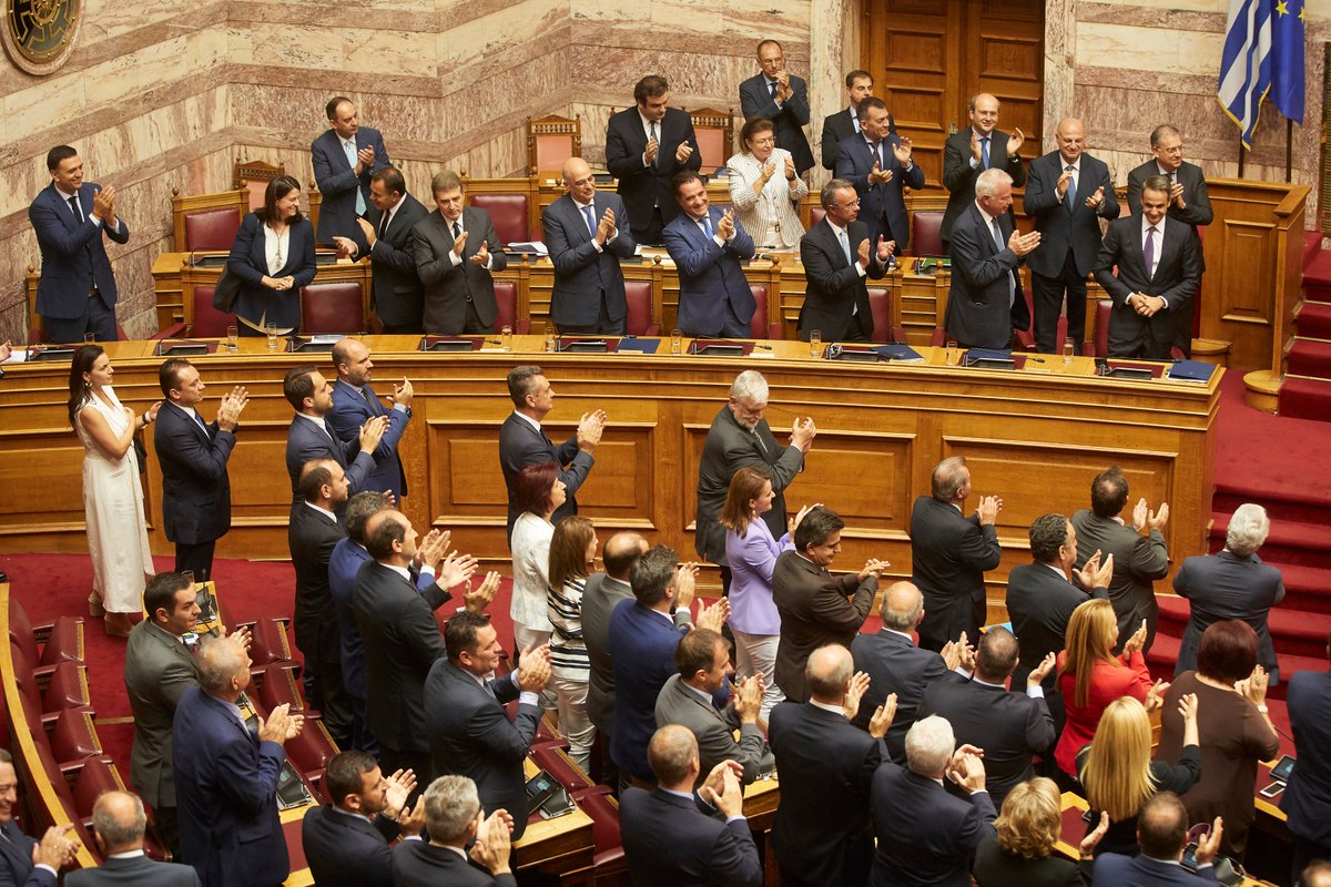 Η Κυβέρνηση έλαβε τη δεδηλωμένη της Βουλής. Θα τιμήσουμε την εμπιστοσύνη του ελληνικού λαού και θα δουλέψουμε κάθε μέρα με έναν κεντρικό στόχο: Να κάνουμε τις ζωές όλων των Ελληνίδων και όλων των Ελλήνων καλύτερες. Καλή δουλειά σε όλες και σε όλους. #vouli