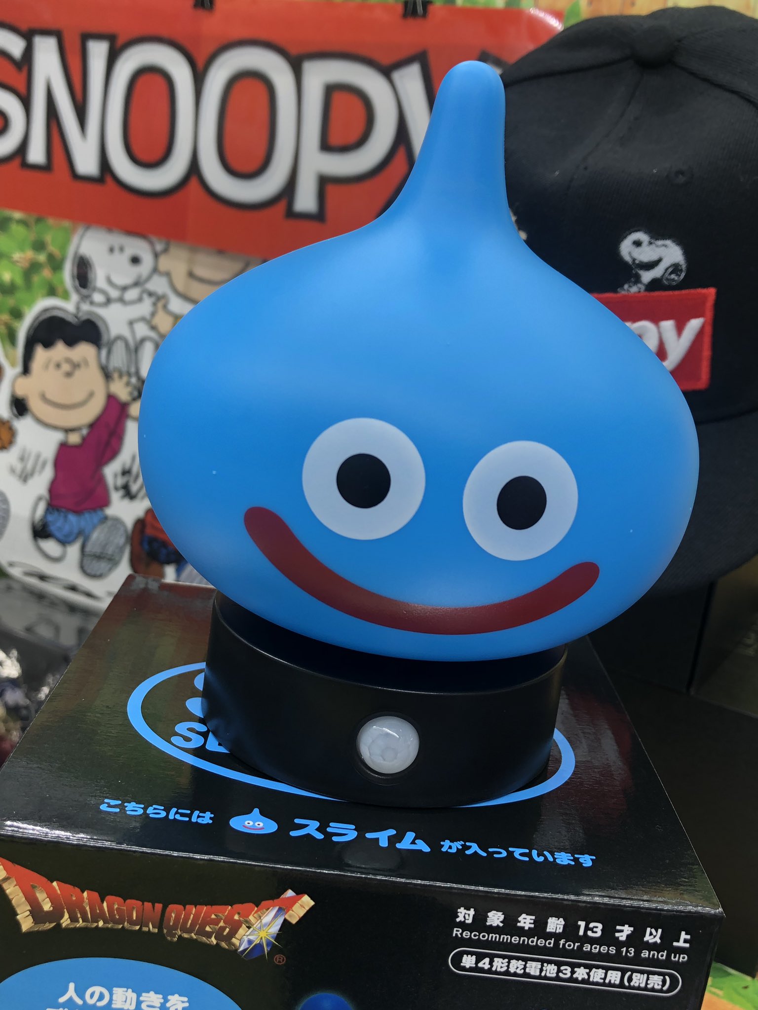 マンガ倉庫日向店アミューズ ドラゴンクエスト アミューズメントグッズシリーズ カラフルセンサーライト 全3種入荷しましたー 人の動きを感知して光る センサーライトです ドラゴンクエスト ドラクエ スライム ライムスライム スライムベス