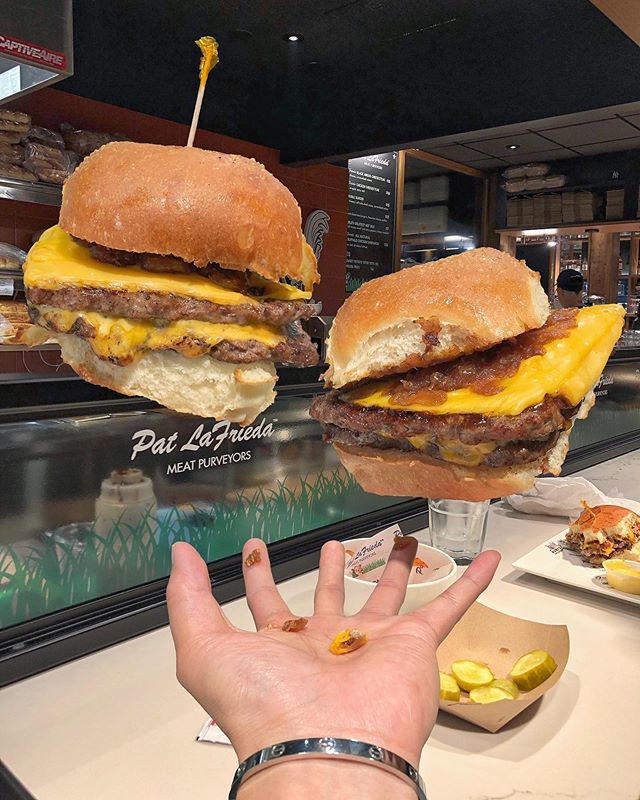 Some people have Meatless Mondays, I am not some people 💁🏻‍♂️🥩🍔 ift.tt/2YeqW5p