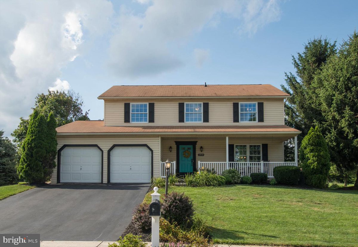 Stephanie Rector (@StephRRealtor) | Twitter