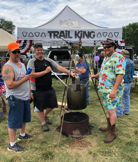 TrailKingInd's tweet photo. If it looks like these guys were up to tom-foolery and shenanigans, you'd be partially correct. #chilicookoff #stampederodeo #trailkingcooks https://t.co/DZ4N9tFGWo
