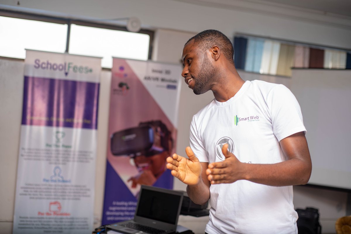 nHubFoundation's tweet photo. To sum it all up, John Tonka (@isa_tonka) from @smartwebng laid emphasis on the importance of #CloudComputing and #webhosting  in an ever evolving economy. 

#emergefest2019 #EmergingTechnologies #Plateau #Nigeria #Africa #Conputing #Cloud https://t.co/Witif21ACQ