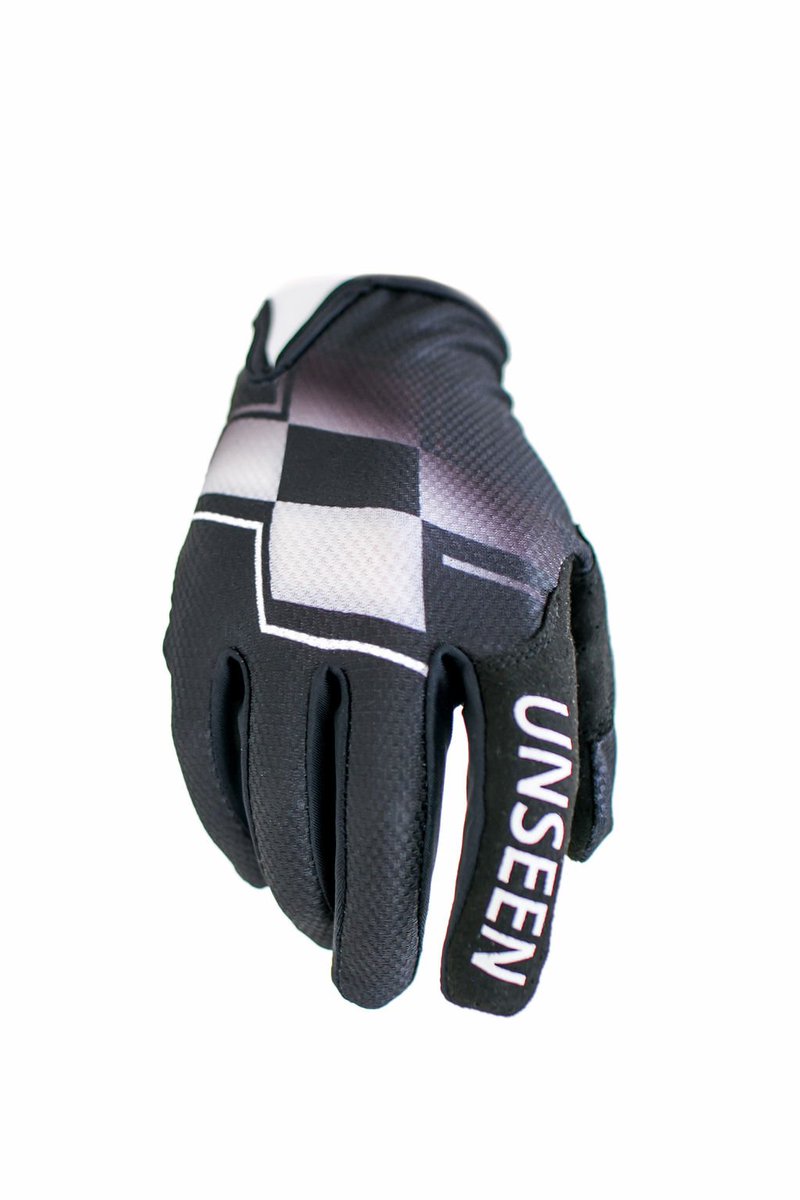 faithraceusabmx's tweet image. The Faith Unseen Race Gloves | Snug Fit | More Control | Worn by Winners #faithrace #glvoes #faith #red #black #blue #winners