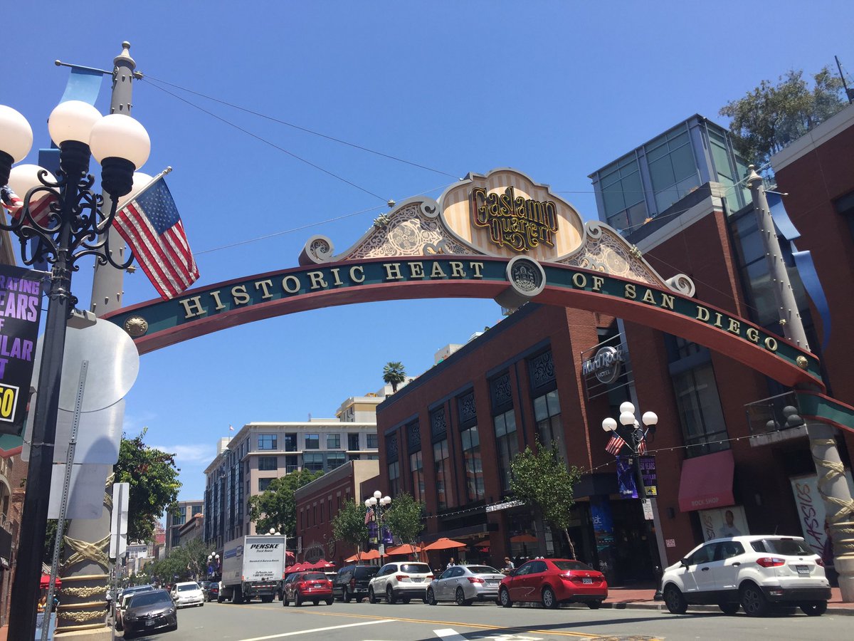 lizzie_king's tweet image. Arrived to beautiful sunshine and a few hours to stretch my legs before settling in to my first #PDIPOA #protocolforum in #SanDiego ☀️ #gaslampquarter #hortonplaza #harbordrive #petcopark