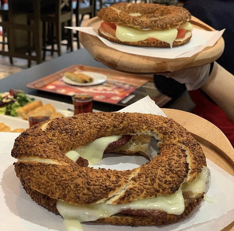 AcarUmut's tweet photo. @MariaRamosUK #Simit with cheese is among our favorites in #Chicago. 

@Turkitch_US https://t.co/4ZUIcffEhj