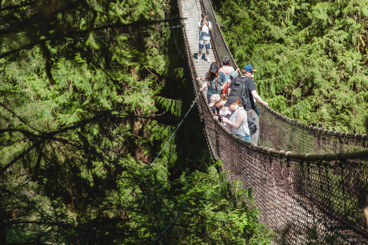 The Lynn Canyon Suspension bridge is one of Lynn Valley’s best kept secrets. Constructed in 1912, the 50m high bridge stretches across a beautiful canyon boasting raging waters, waterfalls and deep pools below.

Learn more about the new #NorthVan Museum: nvma.ca/extraordinarym…