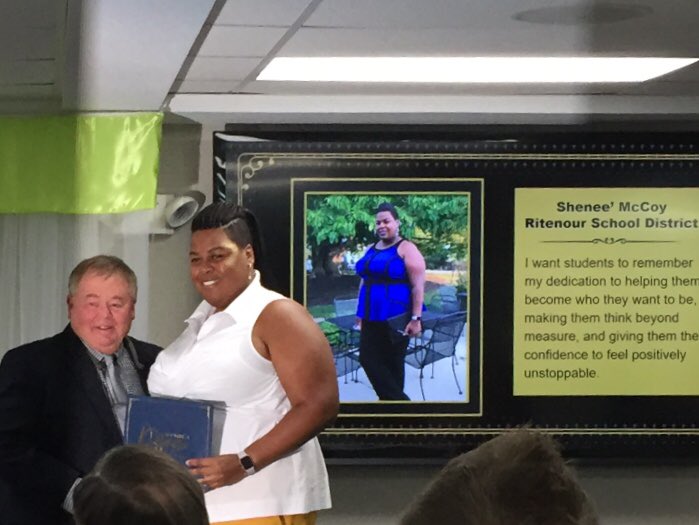 Congratulations <a href="/AGr8Educator/">🅂🄷🄴🄽🄴🄴' 🄼🄲🄲🄾🅈📓📚📱💻</a> on being named a 2019 Missouri State Regional Teacher of the Year Compassion. Devotion. Respect. Optimism. <a href="/RitenourSchools/">Ritenour Schools</a> <a href="/drchriskilbride/">Dr. Chris Kilbride</a> #RitenourExcellence