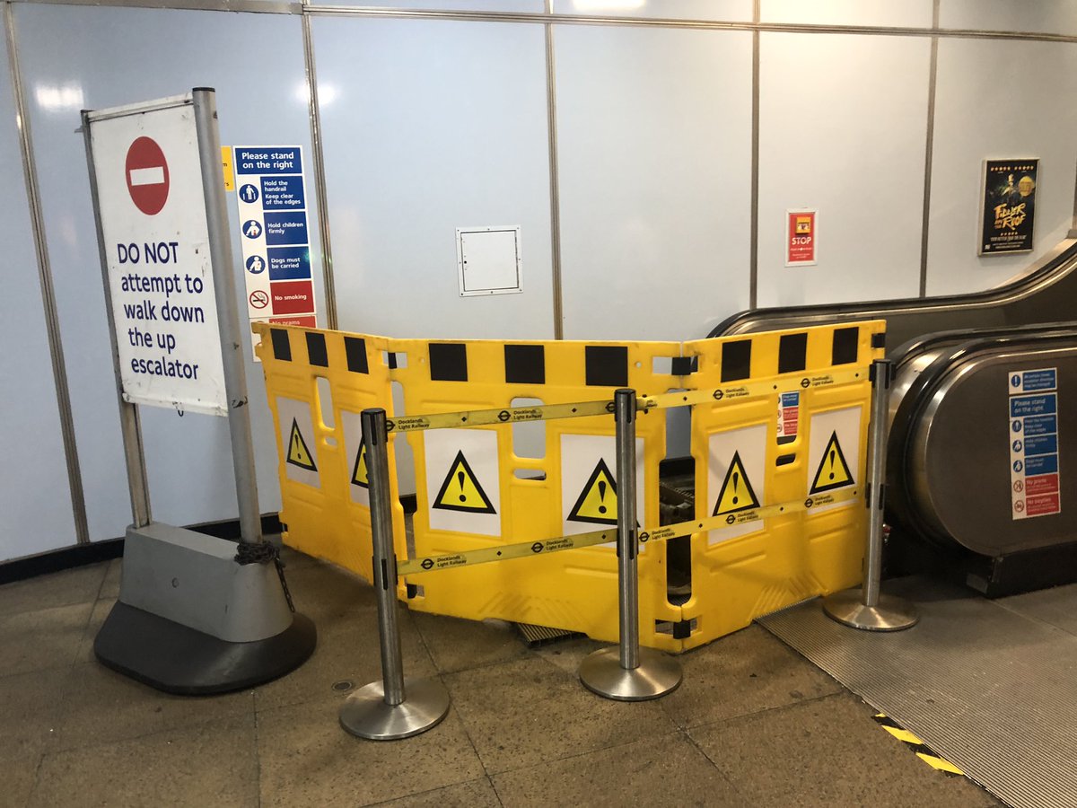 CSarkEscalator's tweet image. It’s too hot - so I’m going on strike to avoid a stroke. Upper AND Lower Down both out of action... Enjoy the stairs! 🥵