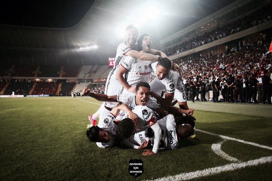 Youtubesiktas's tweet photo. Geceye güzel bir fotoğraf bırak https://t.co/0eme5v7NrS