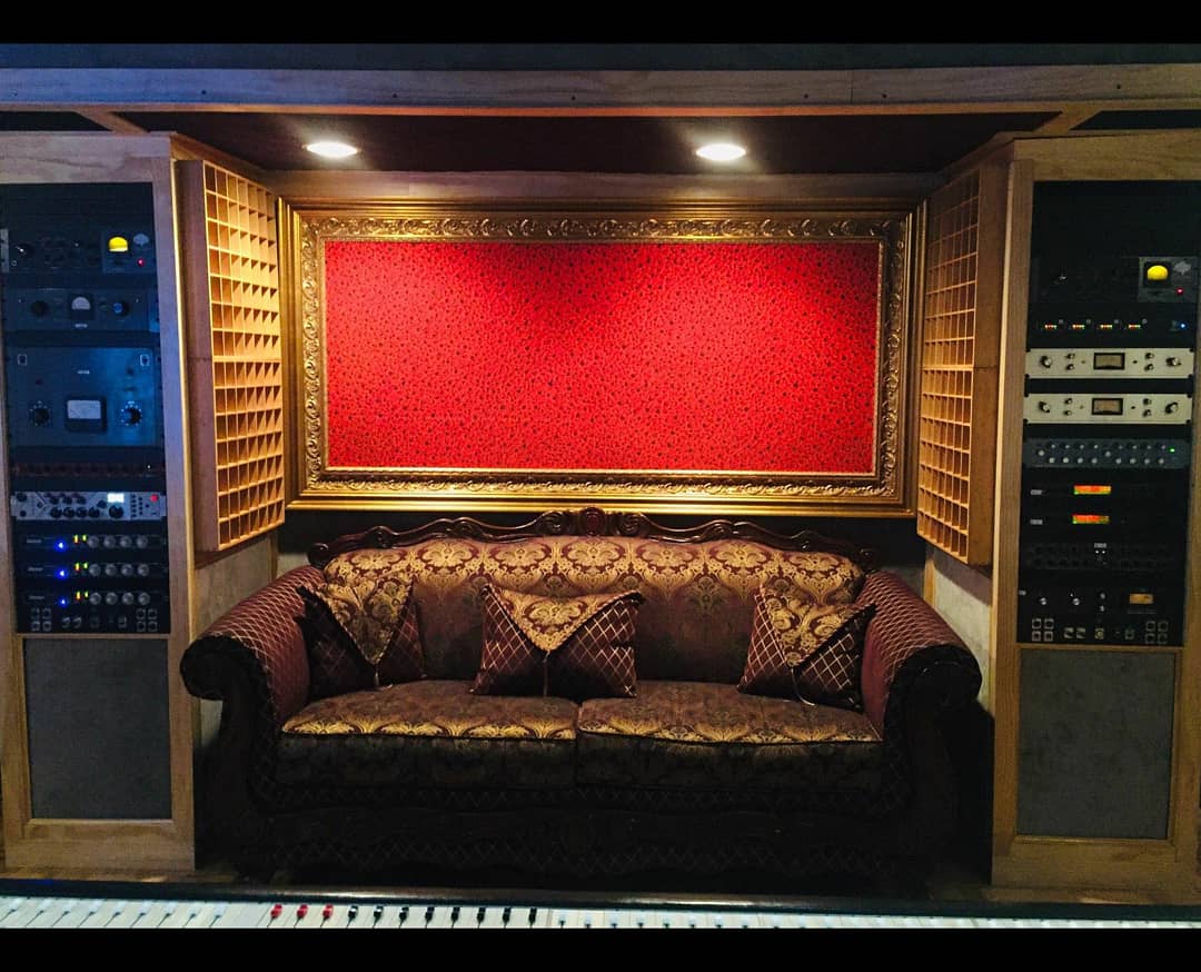 HeyTreeAudio's tweet photo. Tree Audio is proud to be included in Fame's Studio B renovation: https://t.co/CkBFWg7Dgl

#FameStudio #MuscleShoalsSound https://t.co/r9rvixhGLa
