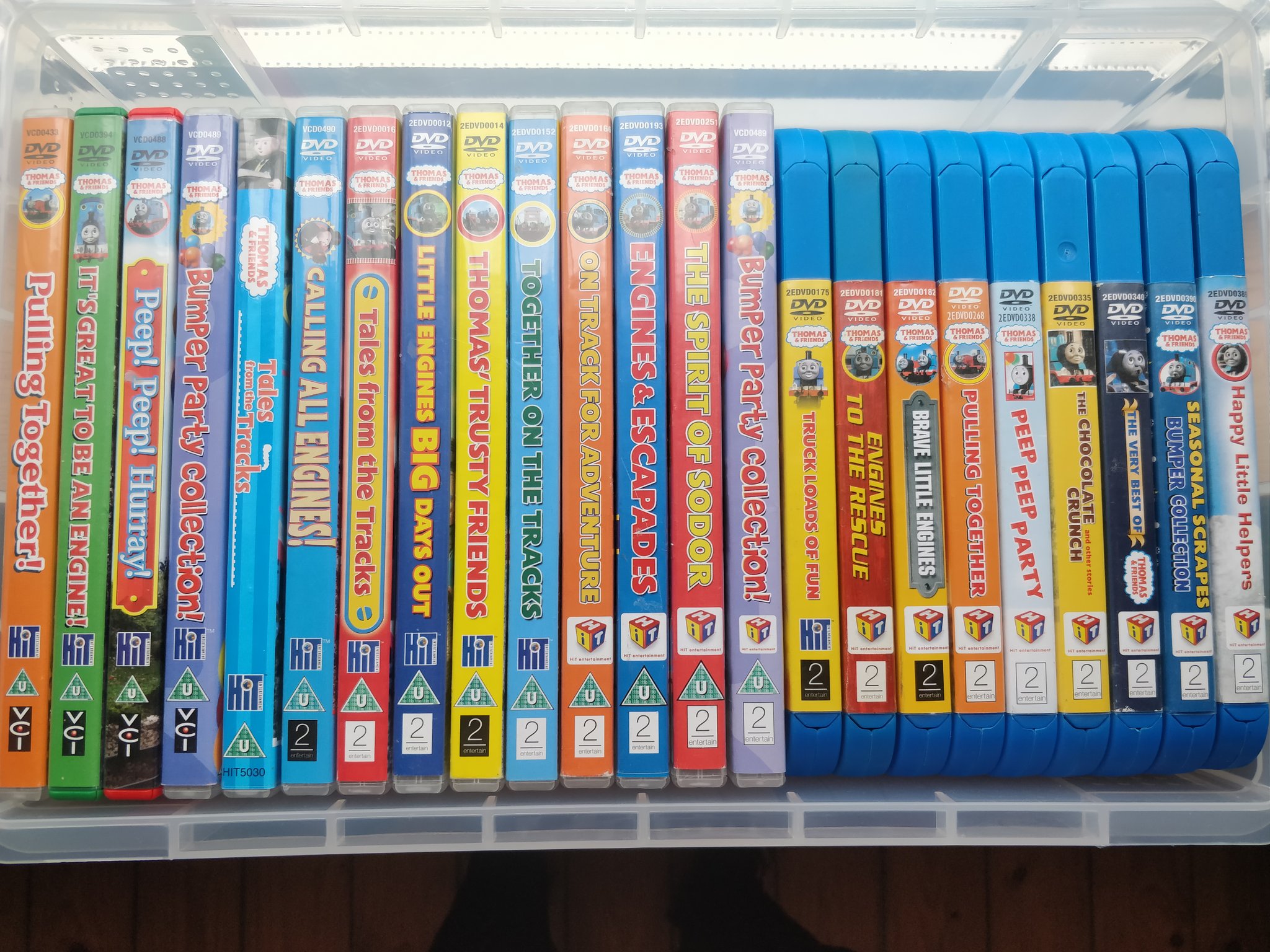 digestión congelador corriente Oisín on Twitter: "Although it does mean I have all the non-HiT  Entertainment/Mattel Creations DVDs https://t.co/XuXe95AeWN" / Twitter