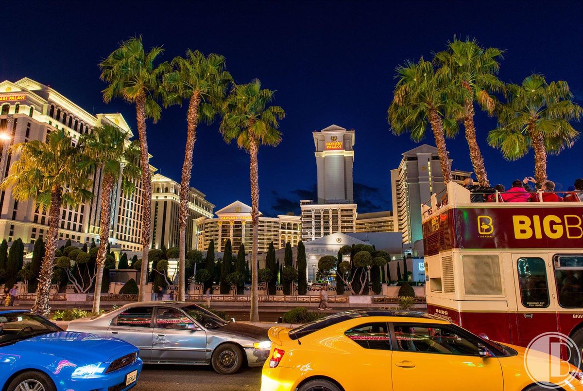 Caesars Palace Is A Must While In Las Vegas Check Out The