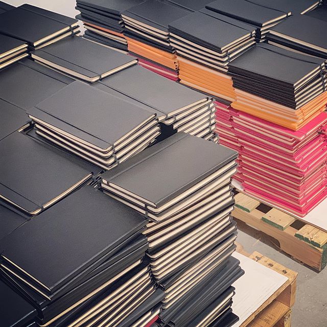 ScribeDelivery's tweet image. We are so glad that so many of you enjoyed these. There were so many comments and emails and messages about this notebook. We loved it the minute we saw it and were so happy to build a #scribedelivery around it. They are lovely. Just like all of you. ift.tt/2xZgYWP