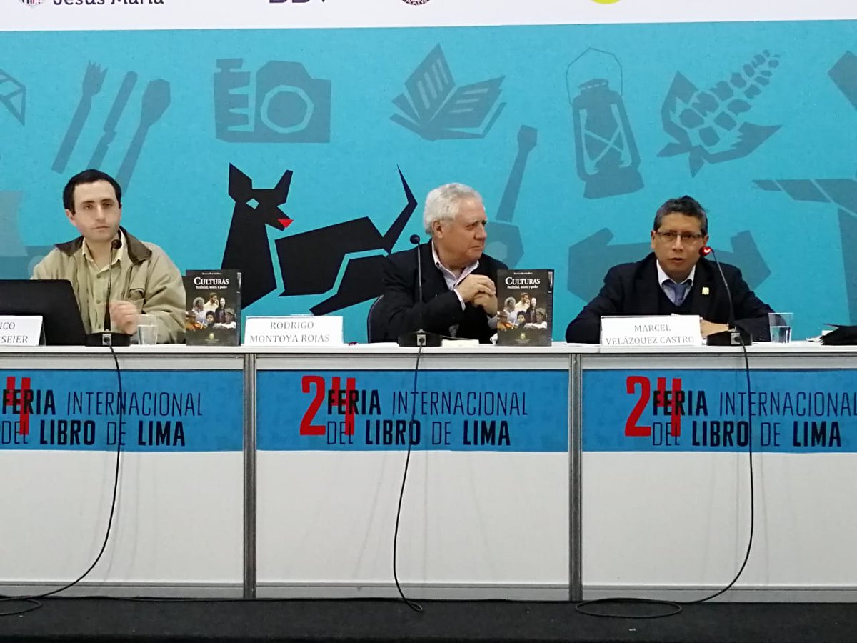 FondoEditUNMSM's tweet photo. Auditorio lleno en la presentación, en la #FILLima2019, de nuestra nueva publicación: «Culturas: realidad, teoría y poder» de Rodrigo Montoya.
¡Gracias a todos los asistentes!
Recuerden que pueden encontrar este #libro en el #Stand183, a un precio especial por feria. https://t.co/PbQUxLoTn1