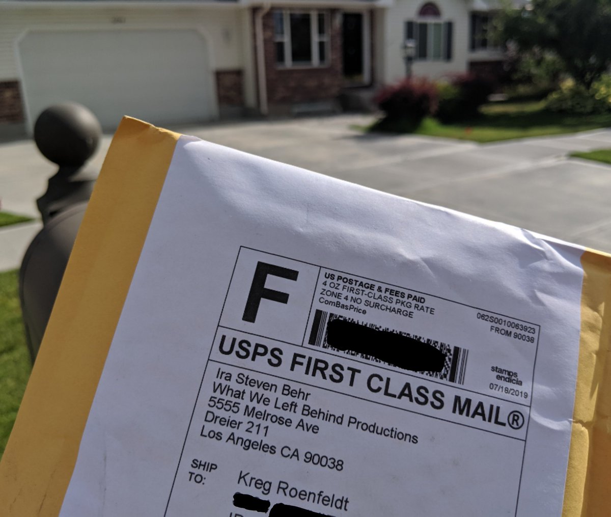 bytesaber_'s tweet image. It's not everyday @IraStevenBehr sends you something in the mail.  Infinite THANK YOU to @DS9Doc for this unbelievable creation.  Words are not enough to describe the love each of you baked into this project.  #ds9 #startrek