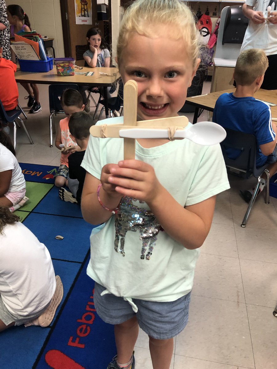 MrsLandMrsS's tweet photo. @ARPanthers had a special guest parent Mrs. Glauber teach us about meteors and asteroids #catapault #perseidparty #fun #thankyouMrsGlauber #busydayatcamp https://t.co/ukZuWuMSXx