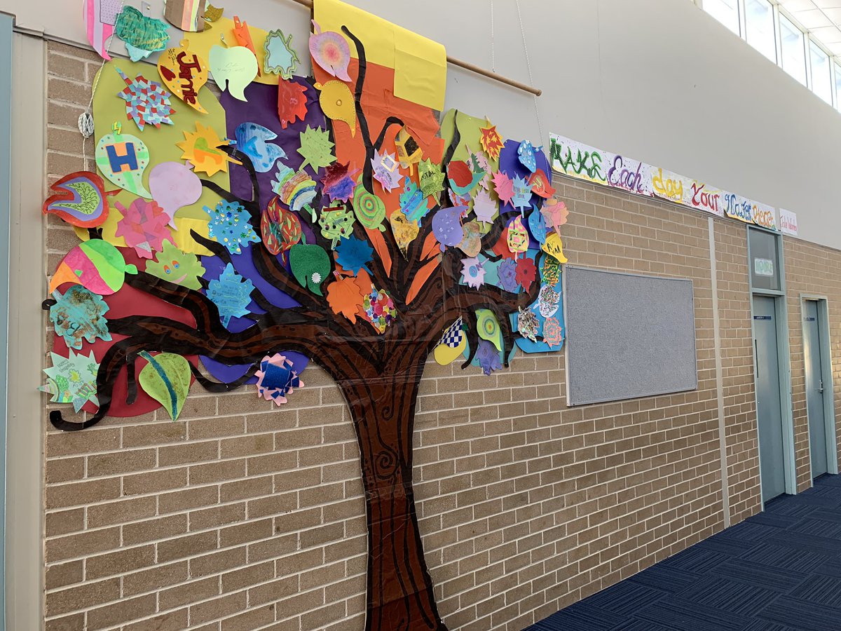 How good is this "growth tree" that Year 7 here at <a href="/mccnarellan/">Magdalene Catholic College</a> made (the leaves - the tree itself from the very talented art teachers)? <a href="/CathEd_DoW/">Catholic Education Diocese of Wollongong</a> <a href="/tacconer01/">Rosanne Taccone</a> #CEDoW
