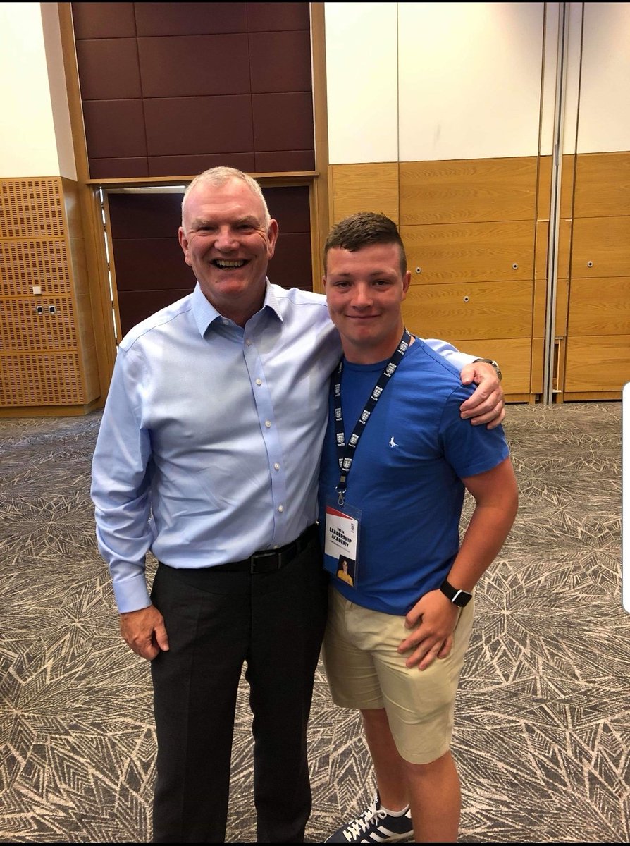 SHFAYC's tweet image. A fantastic first day of #FALA19 had by our members. 

A couple of inspirational talks from Greg Clarke and Baroness Sue Campbell as well as some insightful workshops delivered by the @TheFA_NYC

"It's not where you come from, but what you make of yourself" (Greg Clarke)