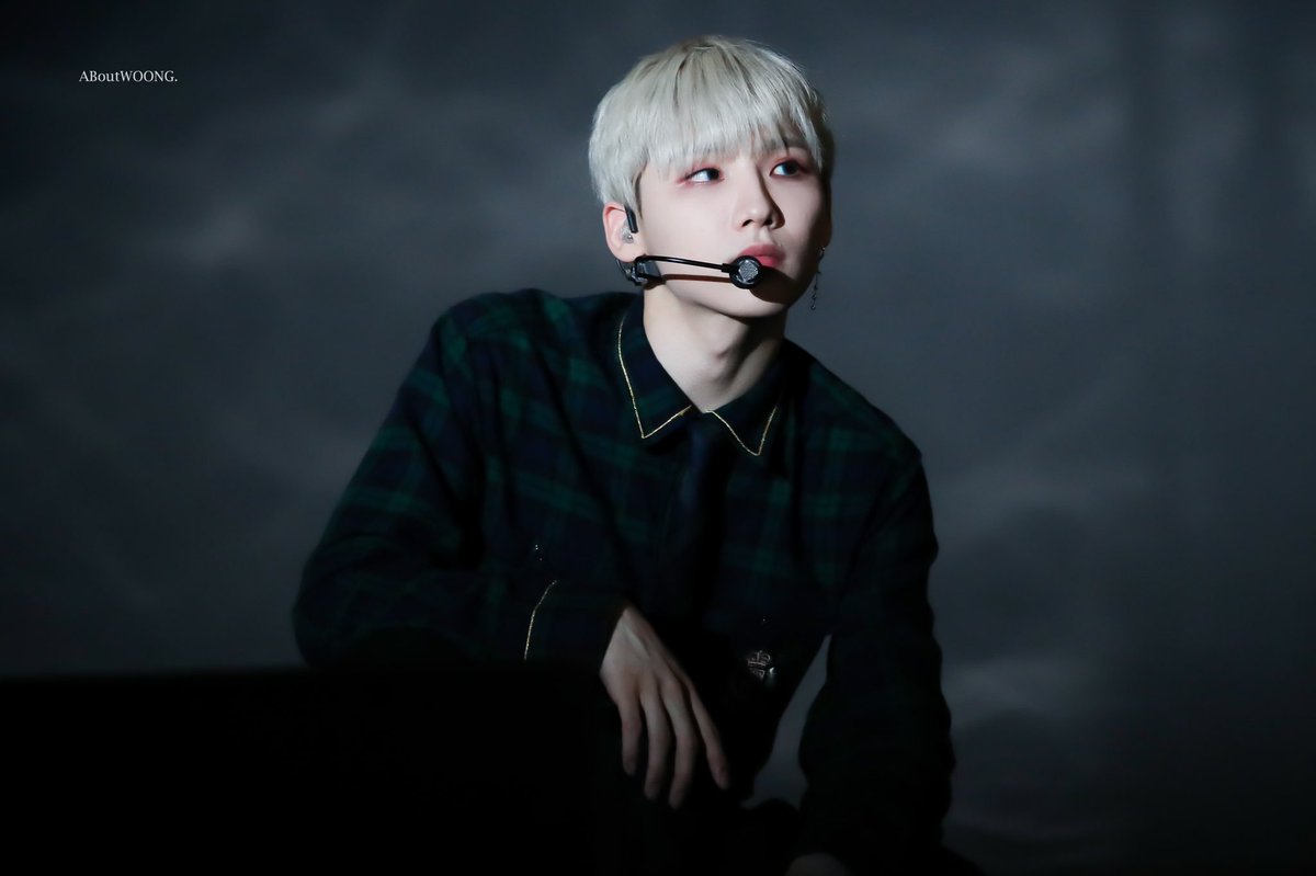 ABoutWOONG's tweet photo. 190722 울산 음중
흑흑 미쳤어 ㅠㅠㅠㅠㅠ

#전웅 #AB6IX #JEONWOONG #WOONG https://t.co/DqrNj28g45
