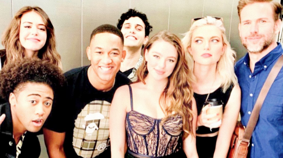 <a href="/VampMGx/">Milton ƘƦƲȤ Greasley (MG )</a> <a href="/Josie_witchx/">ღBianca Jo / Danika Jessalyn</a> <a href="/BadassProtector/">A⃠l⃠a⃠r⃠i⃠c⃠ S⃠a⃠l⃠t⃠z⃠m⃠a⃠n⃠</a>