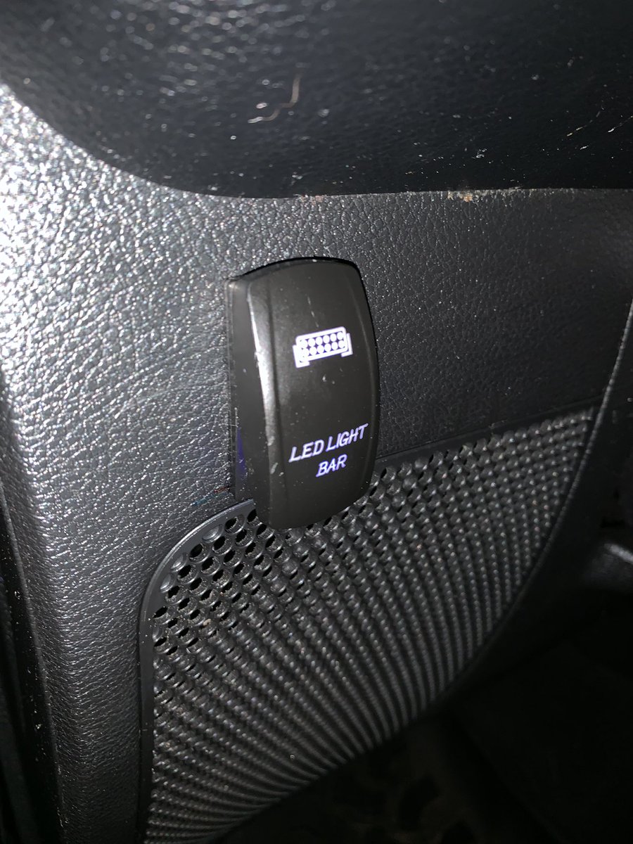 MetJoeAutoElect's tweet image. Light up the night with a light bar kit while staying safe with a @RydeenMobile backup camera.