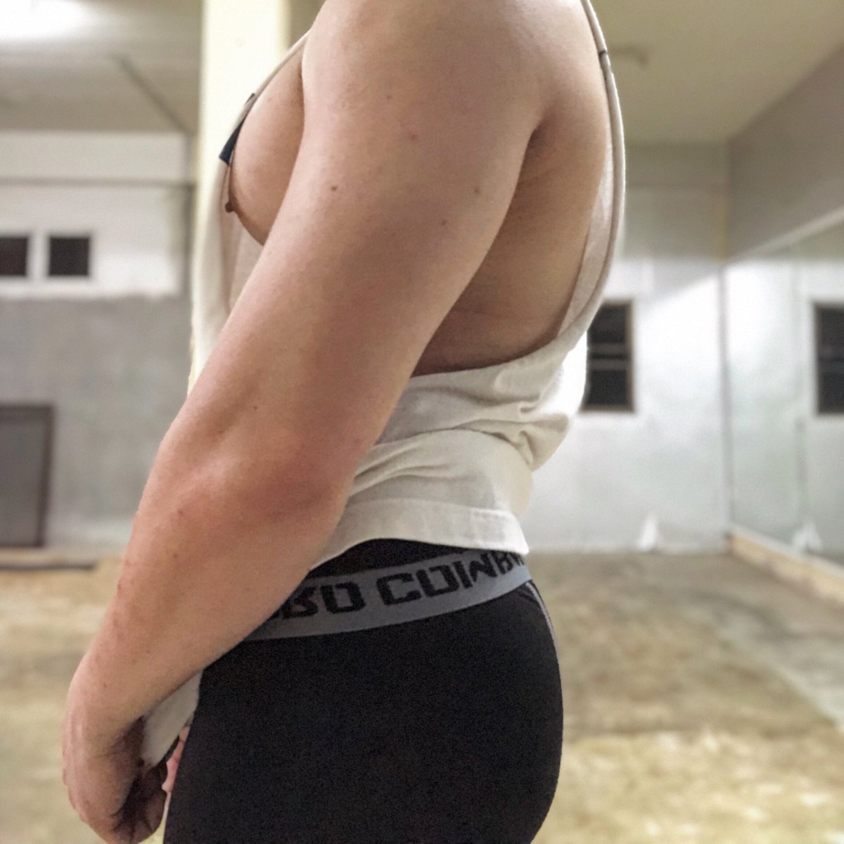 bionic1000's tweet photo. Good morning #thailand and hello world how about your country? #Weibo #fashion #menswear #men #male #asianguy #asianman #chubby #hunk #muscle #body #bodybuilding
#hotasian #thaiguy #abs #sixpack #6pack #ซิกแพค #กล้าม #หุ่นดี #shape #massanger #breast #butt https://t.co/iqYSZwv0eD