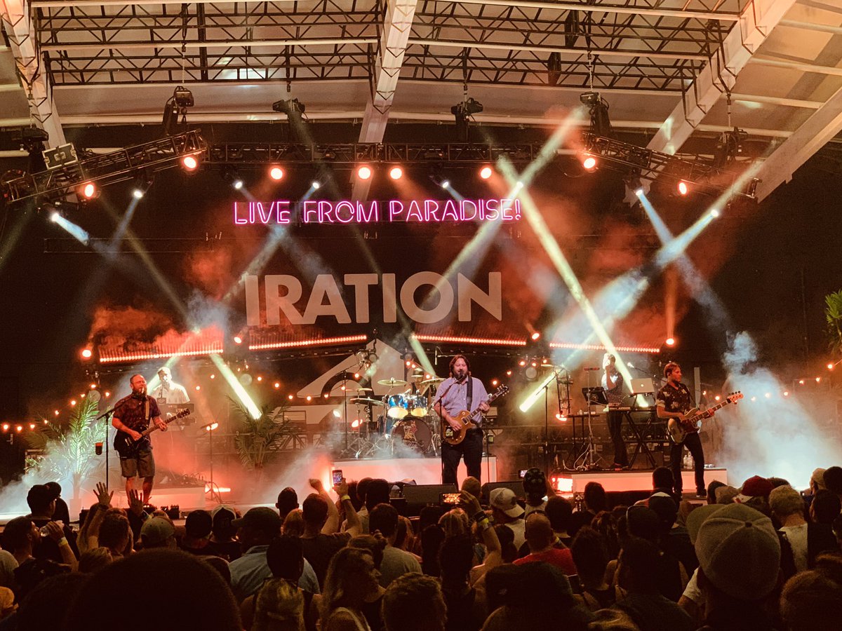 eum_music's tweet photo. IRATION | PEPPER
Mecu Pavilion, Baltimore 
7.21.2019

#eummusic #eummusicgroup #reggae #rock #ohana #pepper #iration #baltimore #livemusic #summer https://t.co/H64C9prQMX