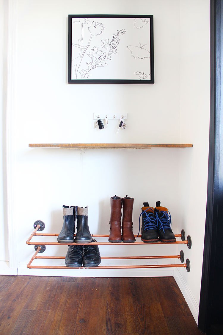 NusGear's tweet photo. DIY Shoe Storage Ideas For Small Spaces.
If you have a lot of shoes, it will definitely work for you.👨‍🔧

#DIY #organisation #home #shoesstorage #nusgear https://t.co/WDOuntzDHL