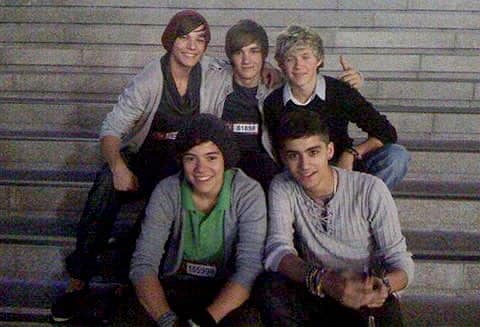 aymiii_aa's tweet photo. 07. 23. 10

This is not the end 😘

#9YearsOfOneDirection https://t.co/M1jO0W9lVm