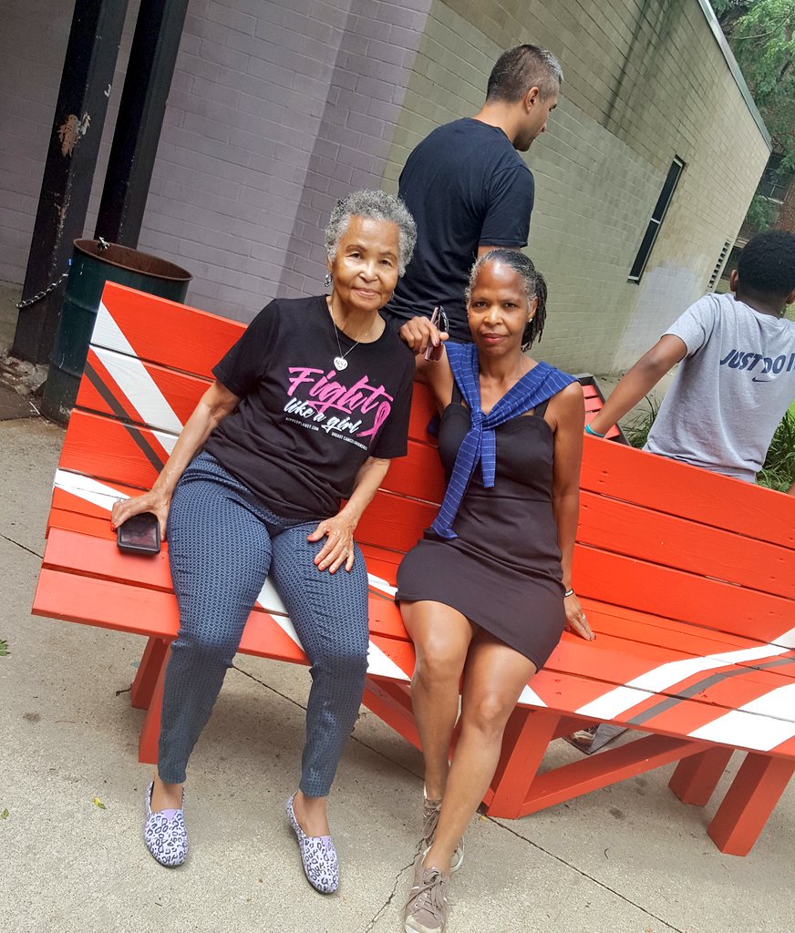 swimbaby5's tweet photo. This bench conceived and built by #MOOSGlenville is not only beautiful but also therapeutic. My Mom loved it and so did I.
Great job @davidjurca. Its easy to see- your program inspires innovation, engagement & collaberation among the teens.
#MakingOurOwnSpace
#urbanhack https://t.co/ZpAgPFuu1A