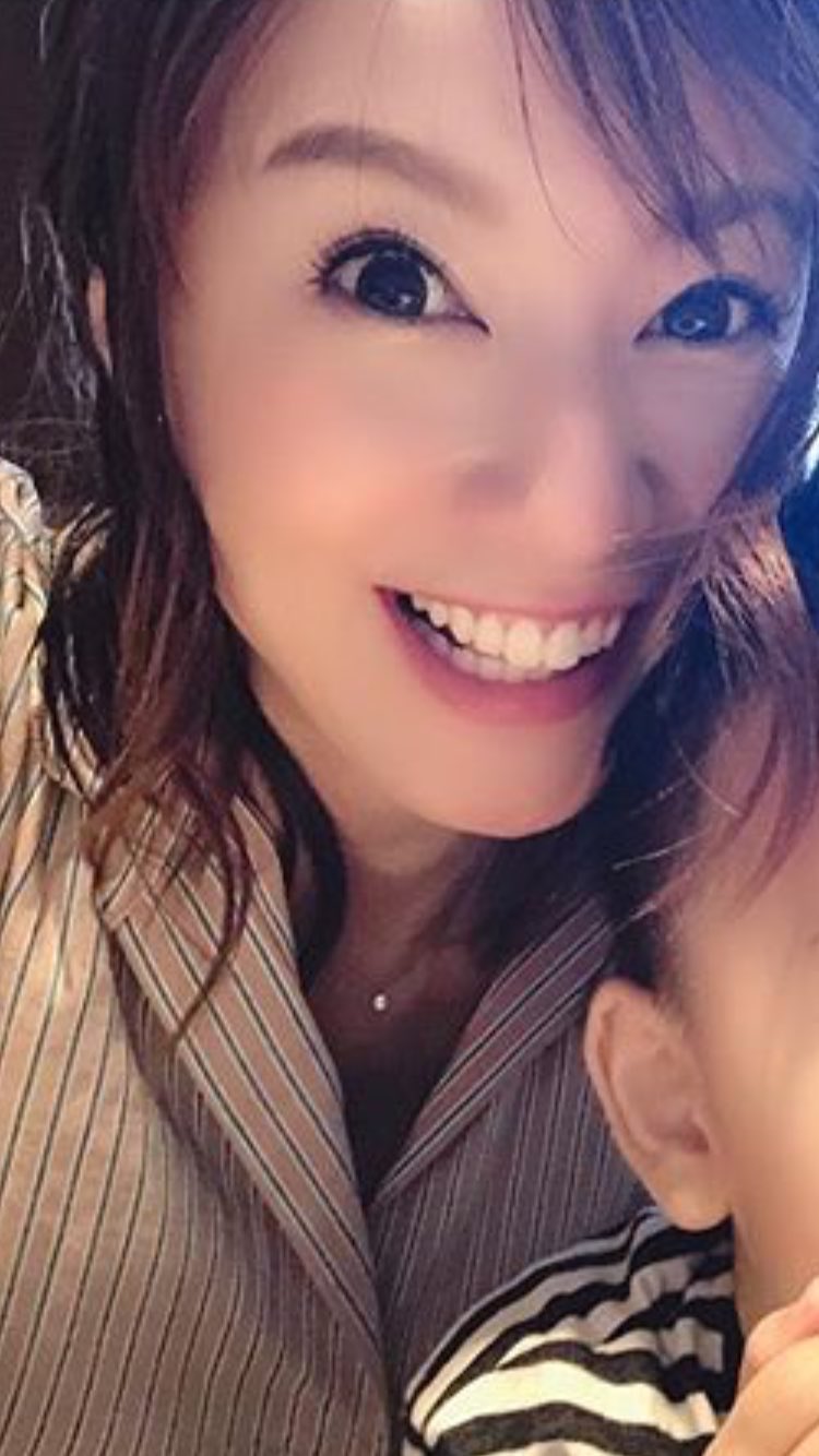 クミメイニア 鈴木亜美のお目目がコワイィィ 鈴木亜美昔可愛くて好きだったのに昨今は切開極めて極目 芸能人は大変ダナー T Co 7neyslzgrb Twitter