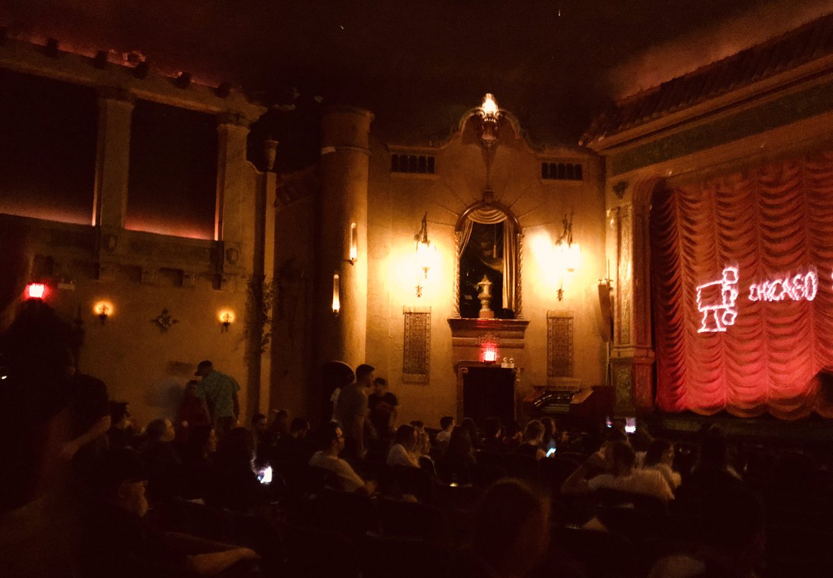 CCE_Columbia's tweet photo. 35 of our @ColumbiaChi #SummeratColumbia high school @ColumCinemaTV filmmakers and screenwriters at @musicboxtheatre catching @FloridaProject in #35mm followed by a Q&amp;A with director @Lilfilm Sean Baker! #creative2career @ColumAlum @A24 https://t.co/MsVrqE7neW