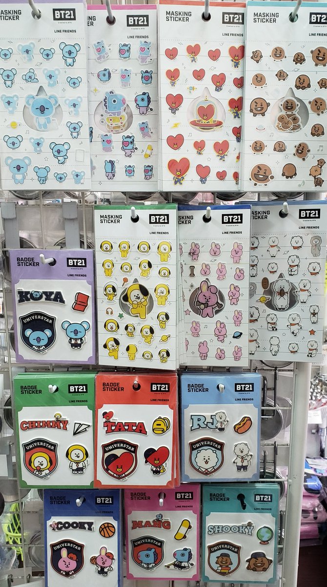 06ringalinga's tweet photo. BT21の公式シールです。
マスキングステッカー
バッチステッカー https://t.co/GlN0DwhUiv