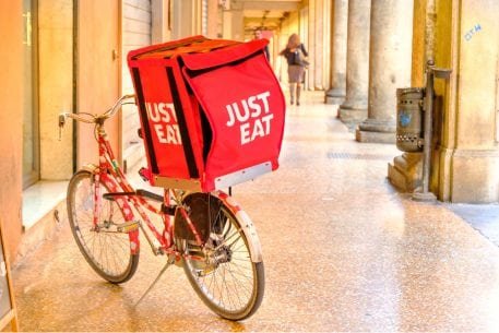 AdsThatWin's tweet photo. Takeout Marketplace Just Eat Makes Round Of Layoffs    https://t.co/arECGrYsQV  On the heels of Just Eat's merge of customer and restaurant operation teams, Just Eat is shrinking its workforce to get rid of redundancies.

https://t.co/lmltV4nqWg https://t.co/ROAVM7CRCs