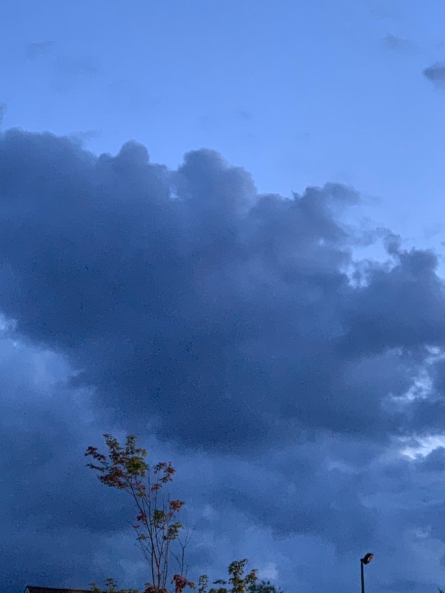 sokamoto's tweet image. Good night, Columbus! The clouds over Columbus Park Crossing around 9 tonight. #ColumbusGA  #nightsky #prettyclouds #stillhot&amp;amp;humid