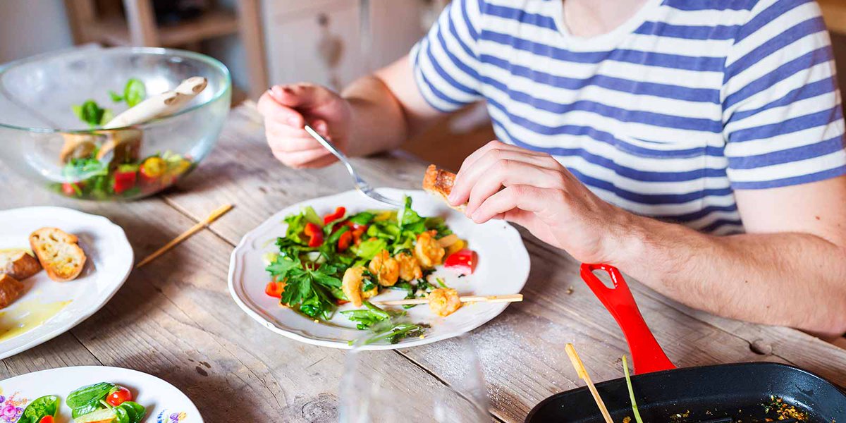 Healthy eating vs. fake food &amp; health goals importance
Read more: bit.ly/2M111Ym
#HealthEating #FakeFood #HealthGoals