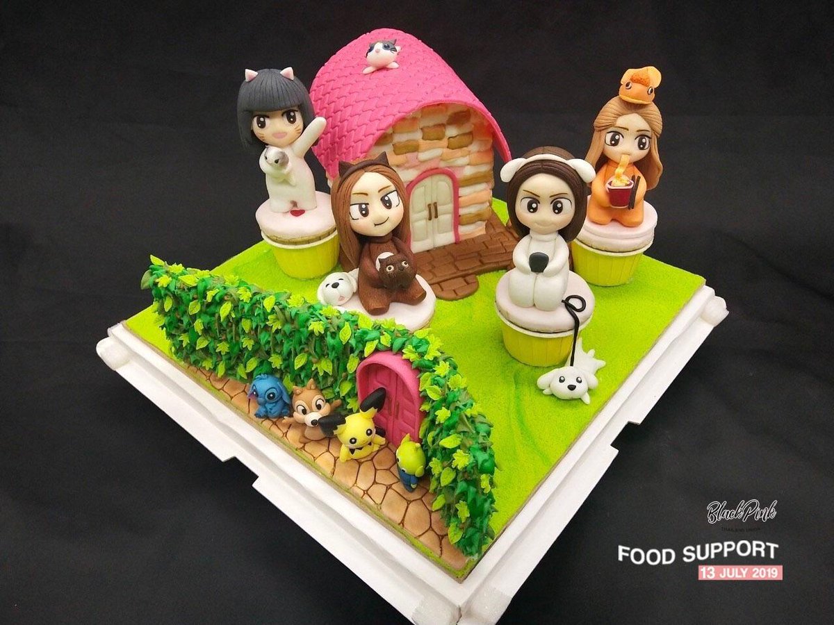bpth_union's tweet photo. [🍱] FOOD SUPPORT ที่ส่งให้กับสาวๆ BLACKPINK ในคอนเสิร์ตที่ผ่านมาจากไทยบลิ้งค์ 

“วันที่ 13 กรกฎาคม 2562”

ขอบคุณคัพเค้กน่ารักๆ จากร้าน CakeCreatorHouse ด้วยนะคะ 

#บพโปรเจค https://t.co/k3IY9MgFGm