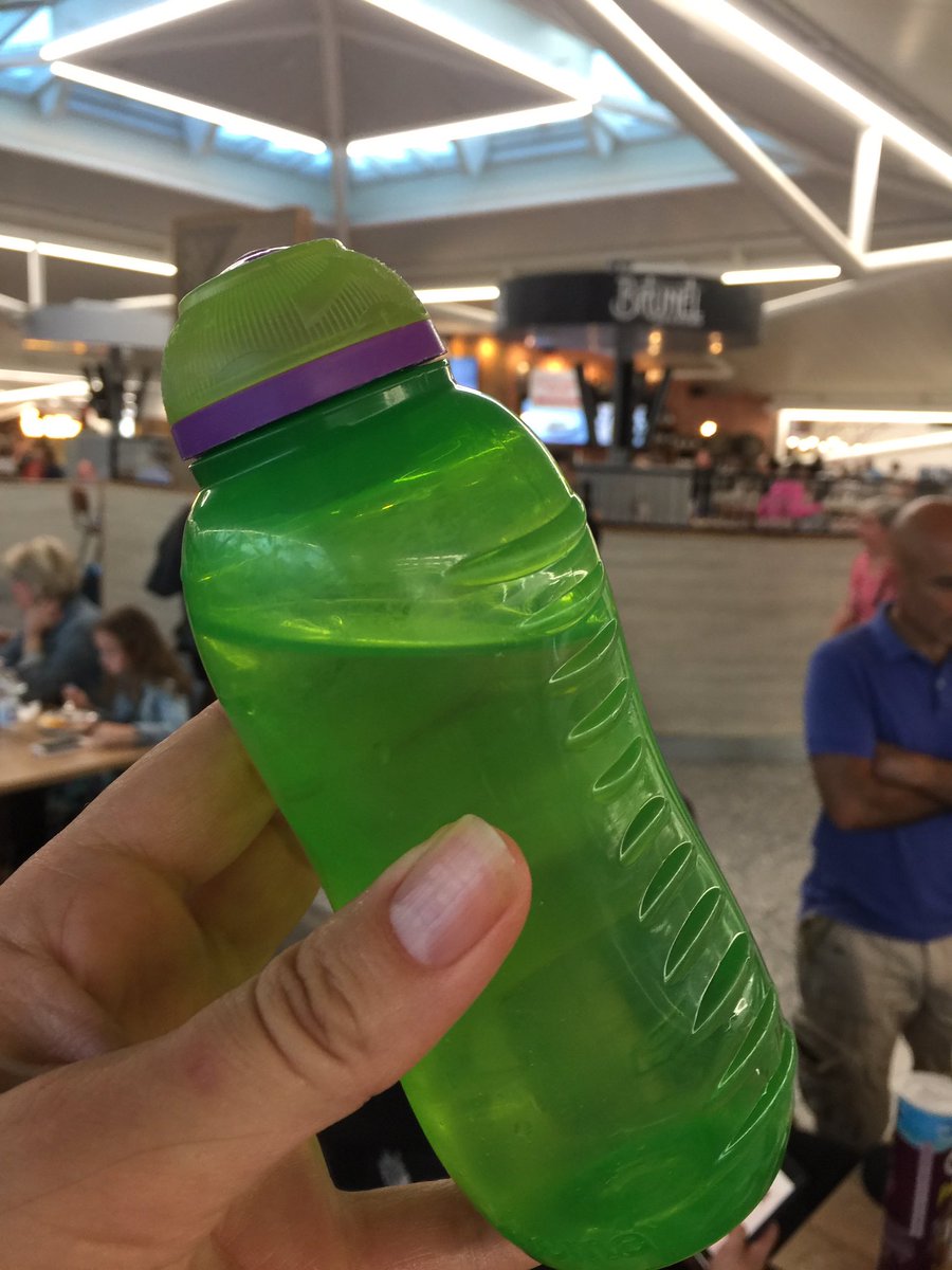 MSTVRepair's tweet photo. Just had my water bottle filled at Brunel Bar &amp; Kitchen... nice one! #plasticfree #waronplastic #recycle https://t.co/5vi7wQHp45