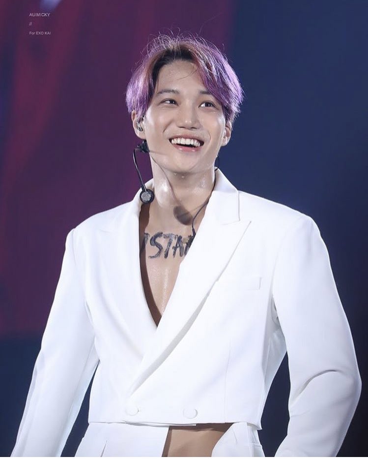 jonginpic's tweet image. 🐻💜💜💜