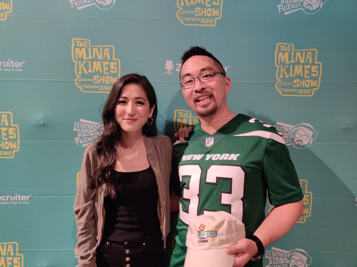Niwona_'s tweet photo. @minakimes was amazing. Can't wait to hear this ep of the pod! Come to Seattle more often. Even if your heart is in New York... #SamHive https://t.co/OBvhi9MMv4