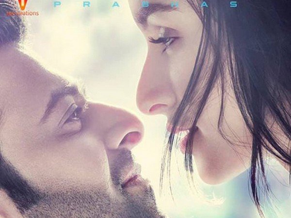 WebduniaTelugu's tweet photo. #ShraddhaKapoor ''సాహో'' నుంచి రొమాంటిక్ పోస్టర్ వచ్చేసింది.. #ShradhaFans #PrabhasSaahoFan #UVCreations #Prabhas #Saaho #SaahoOnAug30 #Saaho #TeamPrabhasOffl #TrendsPrabhas https://t.co/QgDlgVOPI3 https://t.co/jPu4eaaulh