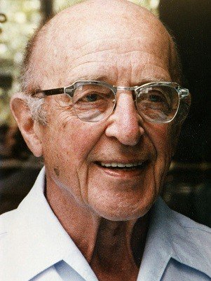Carl Rogers applied his thinking about #UnconditionalPositiveRegard to education and concluded: I have come to feel that the only learning which significantly influences behavior is self-discovered, self-appropriated learning.
What do you think?