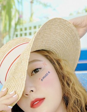 [PHOTO] Jessica bùng nổ sự tươi mới 'Nữ thần của Bali'  EAIwWpiVUAUJXwC?format=jpg&name=360x360