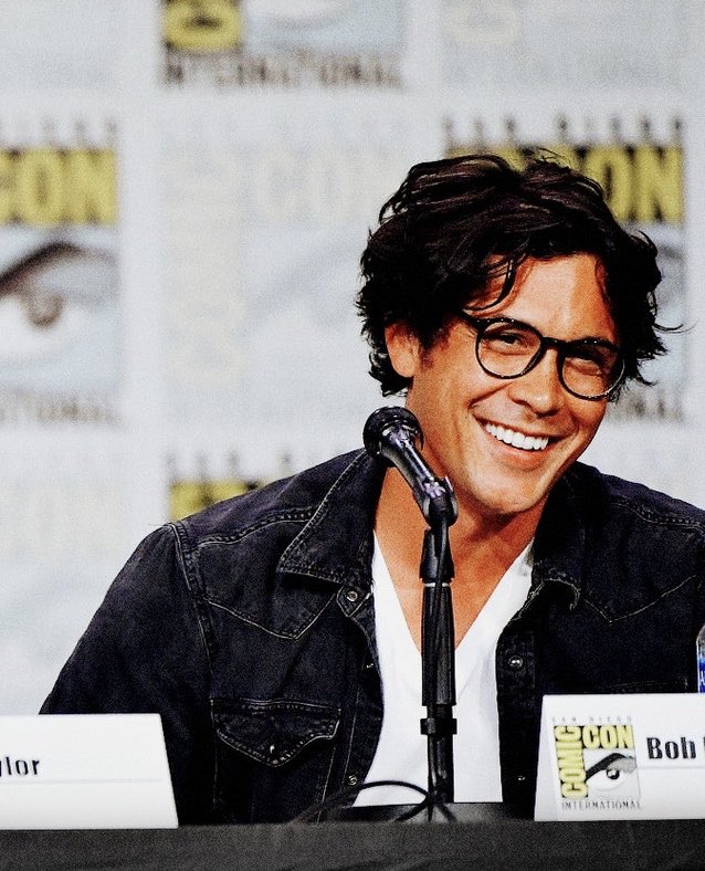 dailydoseofBobM's tweet photo. Bob at SDCC19 https://t.co/HJMBCKuHtw