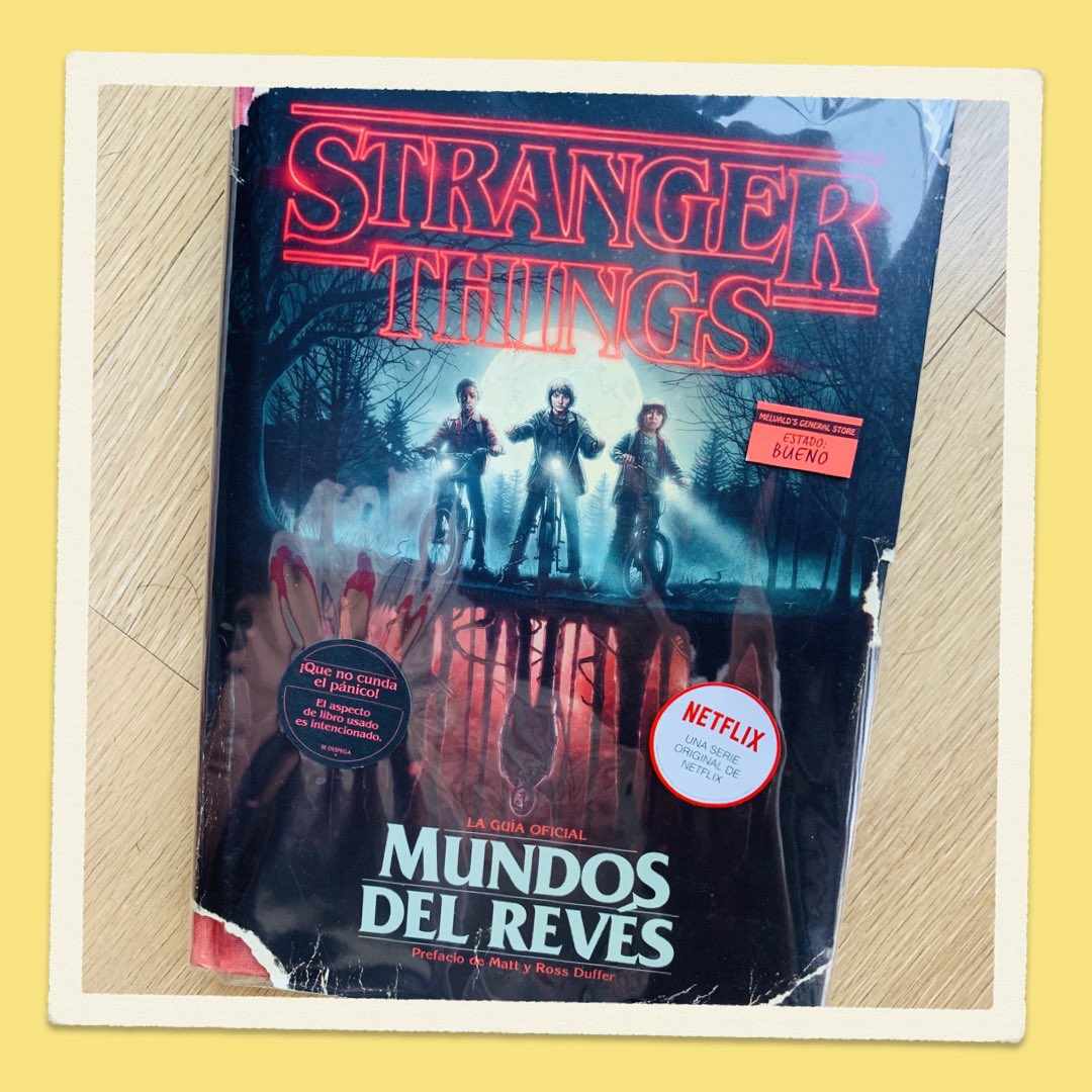 OrestesAllueva's tweet photo. hace tiempo me compré este libro de #StrangerThings y hoy me doy cuenta de lo que lo voy a amortizar para crear todos los materiales del proyecto #StrangerWords. los materiales creados para mis alumnos tienen que tener un acabado perfecto, así que documentarse es imprescindible. https://t.co/04BLHRJdhC