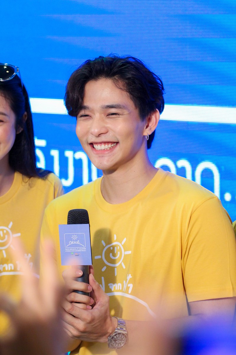 tsnskprw's tweet photo. สดใสจ��ง ไอเต้าแก้มส้มมมม💛💛💛
@lee_thanat
#หนูมาลี
#leethanat https://t.co/C6eceL2B0a
