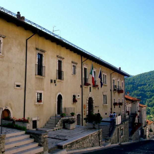 Opi abruzzocamping.it/it/localita/op…