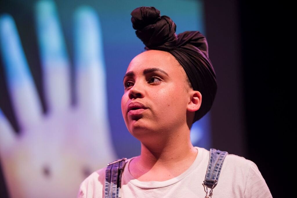 Performance of #CITYH 🙆🏽‍♀️ at @hulltruck back in May as part of #GrowFestival 🍃 📸 by Tricia Topliss-Yates ☺️