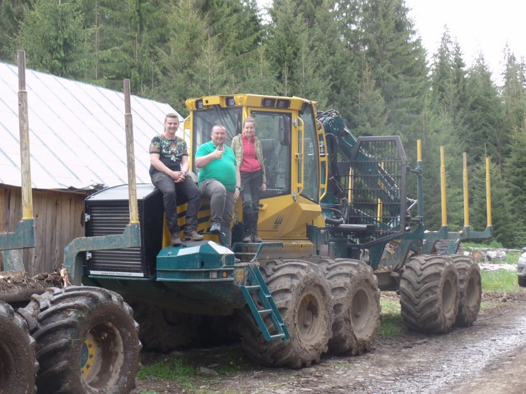 Feedback on Romanian field tests: the results on fuel consumption, driving speed, productivity and exposure to noise were very promising even if the weather and terrain conditions were quite harsh during the study.
#H2020 #Forestry #Wood #SustainableLogging