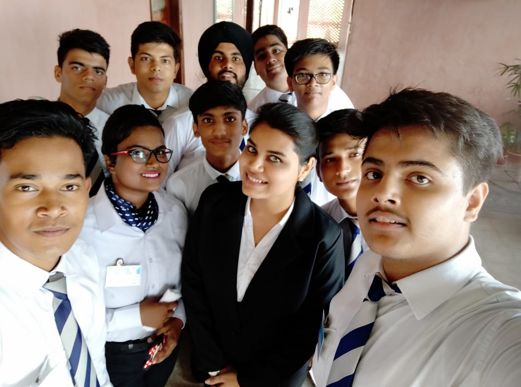 kaush_iki's tweet photo. We see a dream n iihm makes it real...having a great day😍😍😍.... #hotelvisit #jaypeevasantcontinental #3bestyearoflife 
@AADirIIHMDELHI @delhi_iihm @IIHMHOTELSCHOOL https://t.co/5l6Os9kLxY